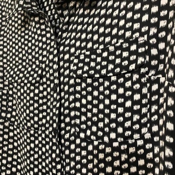 Liverpool Black and White Allover Print Button Up Top With Double Flap Pockets - Picture 6 of 15